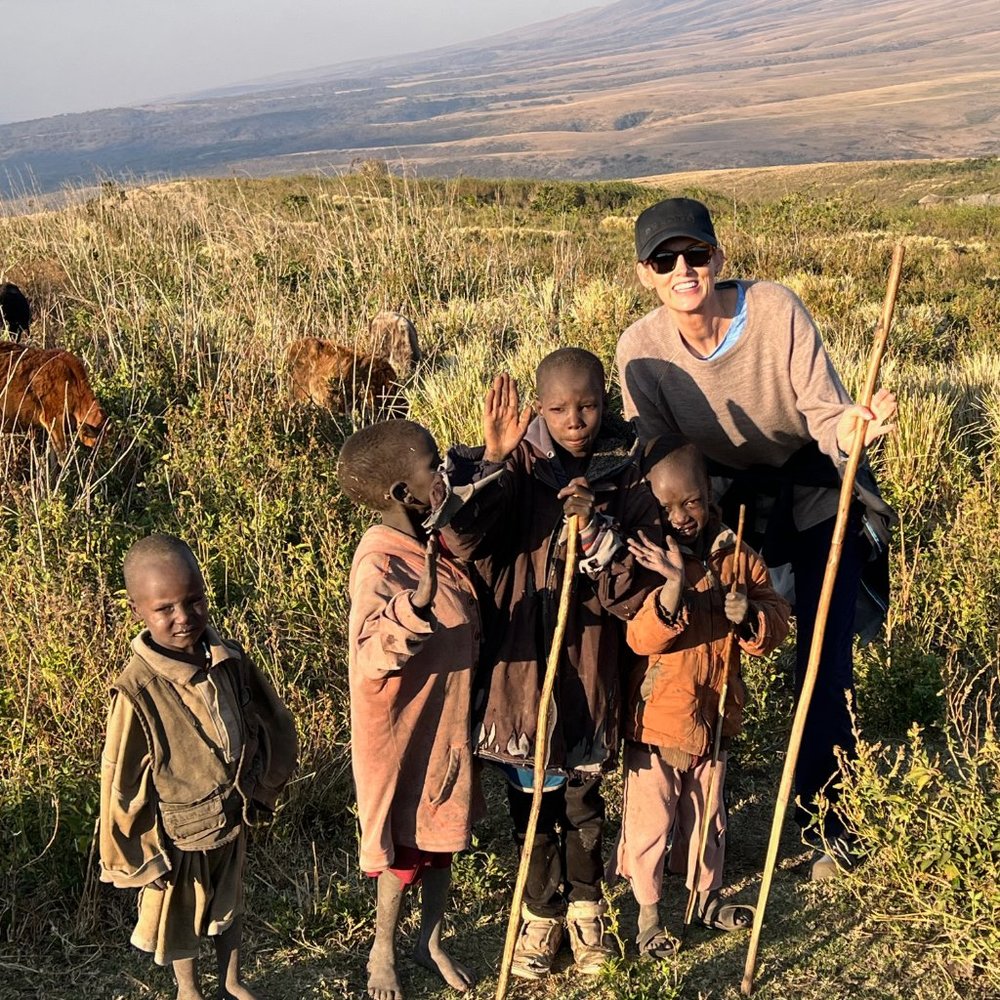 Just a girl who loves travel, fashion, and finds!